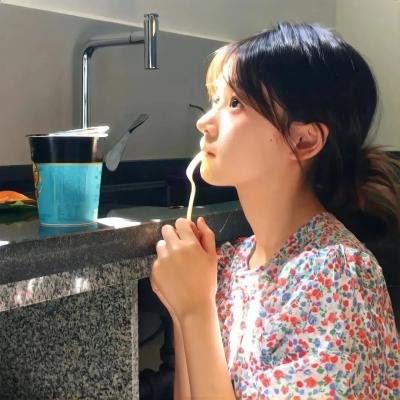 注视我心